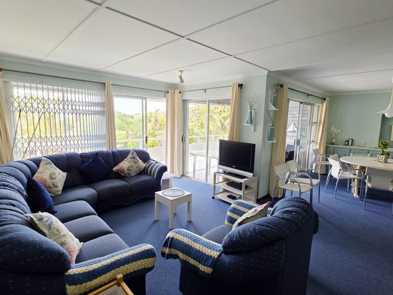 Beautiful Beachfront Apartment For Sale in Ramsgate, sold fully furnished - Photo 4