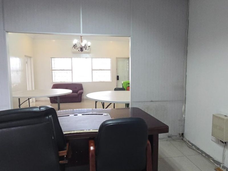 Professional Office Space Where Business Meets Convenience - Photo 7