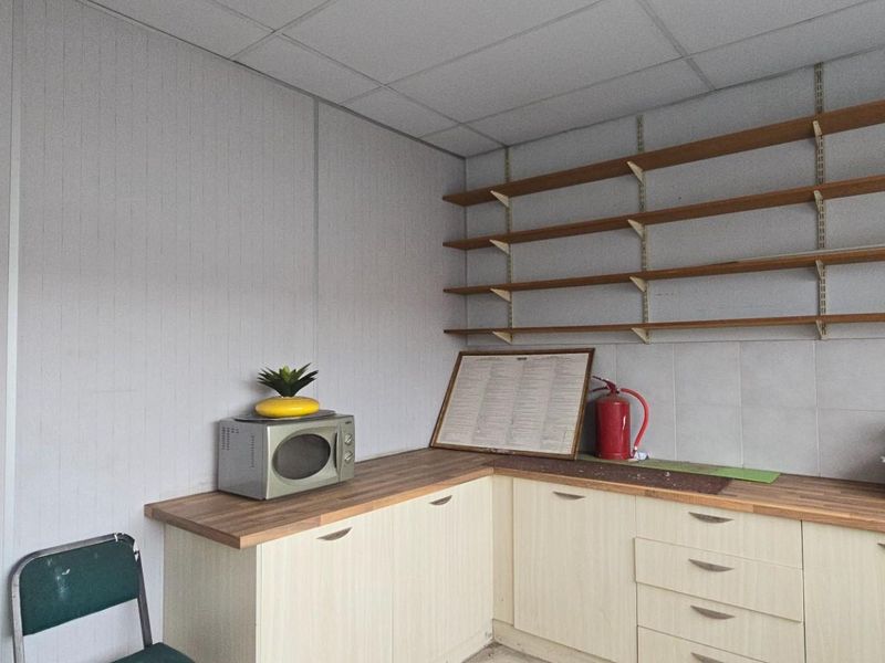 Professional Office Space Where Business Meets Convenience - Photo 8