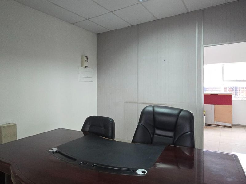 Professional Office Space Where Business Meets Convenience - Photo 6