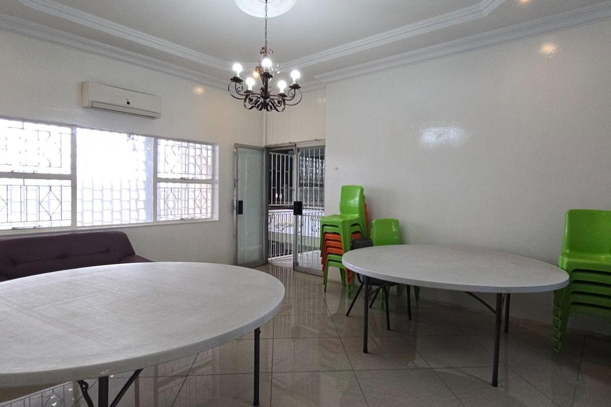 Professional Office Space Where Business Meets Convenience - Photo 5