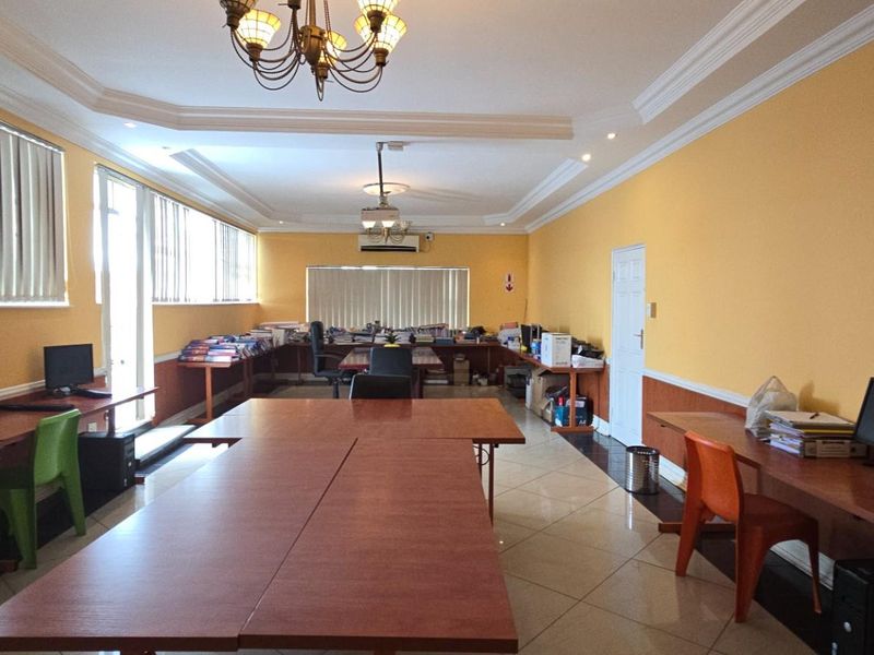 Flexible Office Space for Professionals Who Need More - Photo 9