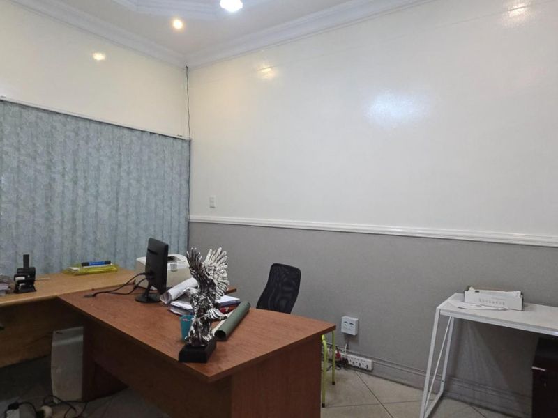 Flexible Office Space for Professionals Who Need More - Photo 4