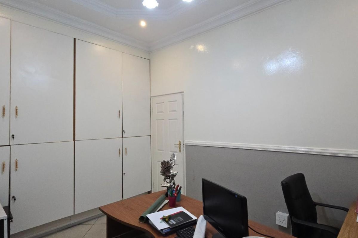 Flexible Office Space for Professionals Who Need More - Photo 5