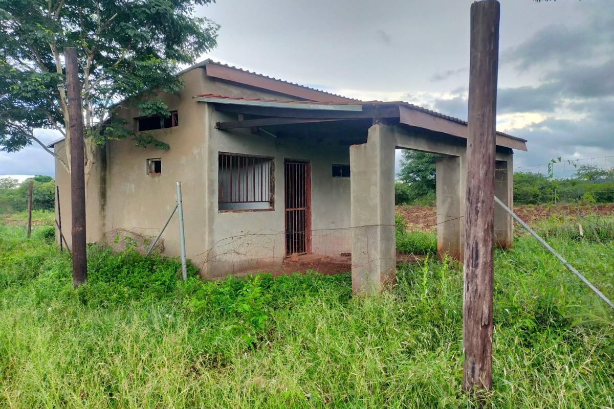 Bottle For Sale in Thohoyandou Rural, Tshamavhudzi - Photo 4