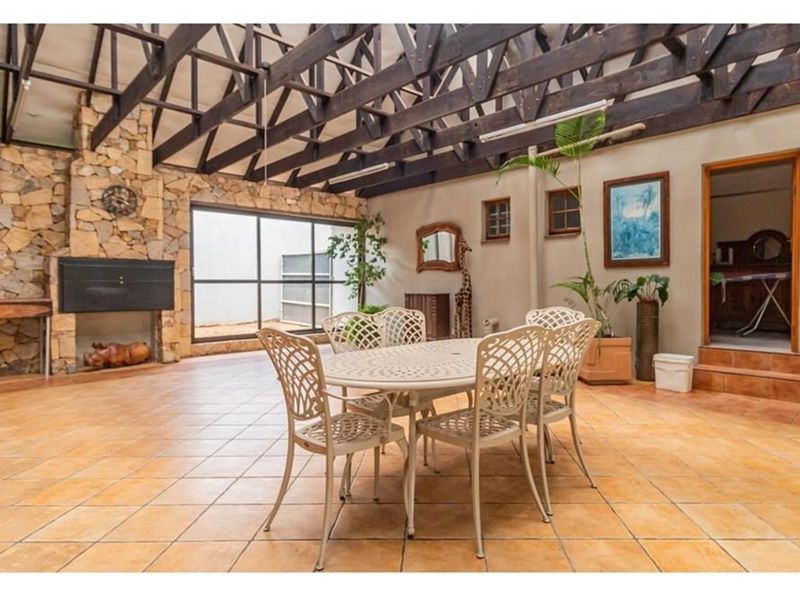 UNMATCHED INVESTMENT: Potential Rental Income R90 000 per month! - Photo 8