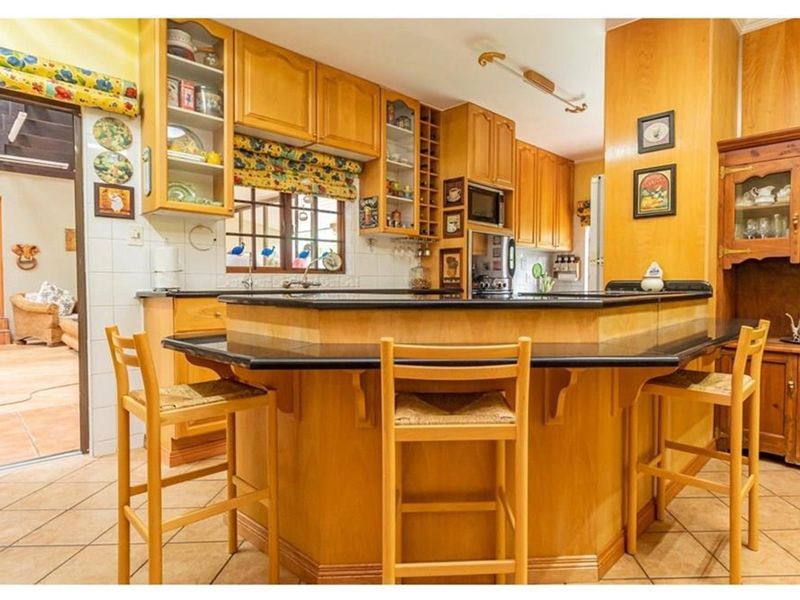 UNMATCHED INVESTMENT: Potential Rental Income R90 000 per month! - Photo 3