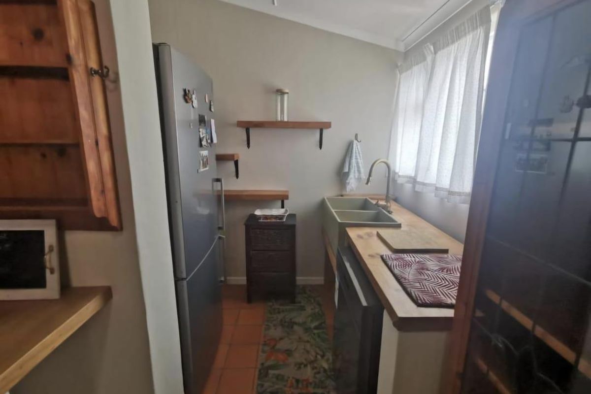 House For Sale in Albertinia - Photo 5