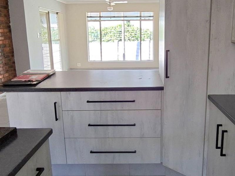 Beautiful 2 bedroom townhouse for sale - Photo 5