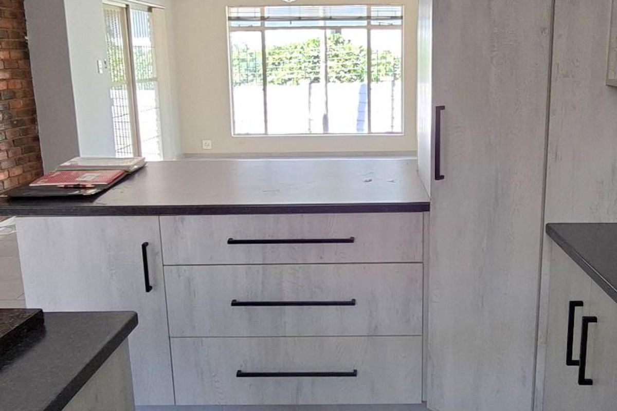 Beautiful 2 bedroom townhouse for sale - Photo 5