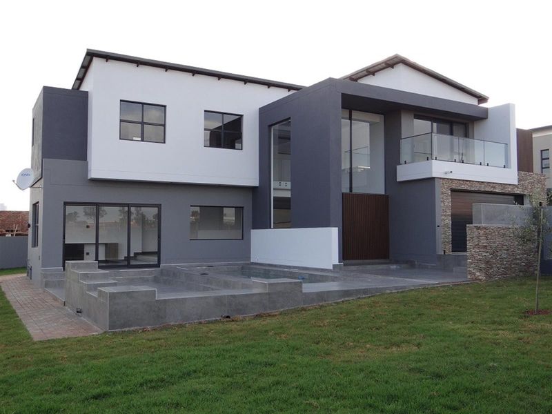 5 Bedroom House For Sale in Fountainbrook Estate, Midstream Estate, Centurion - Photo 3