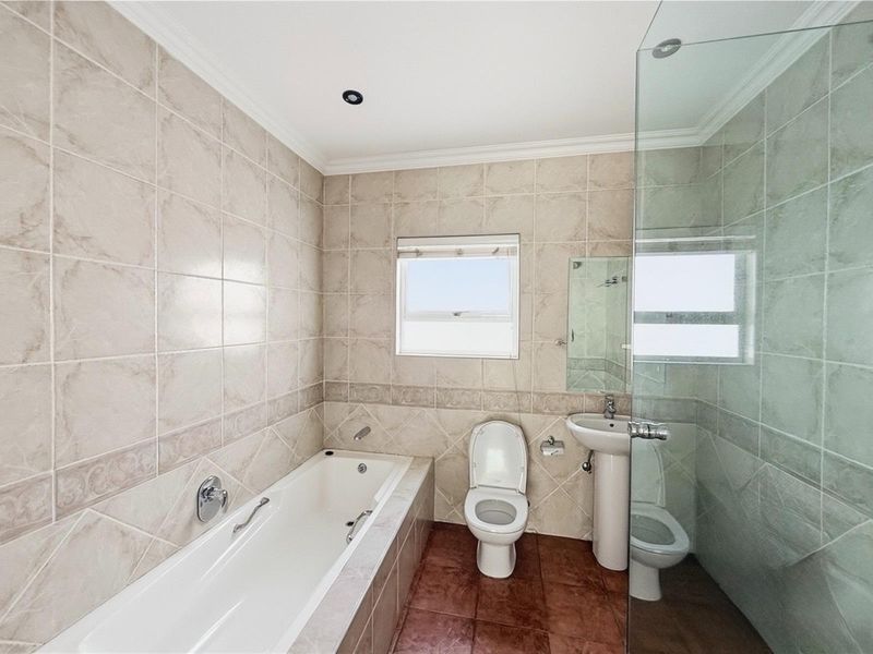 Renovated House To Rent in Dainfern Golf Estate - Photo 10