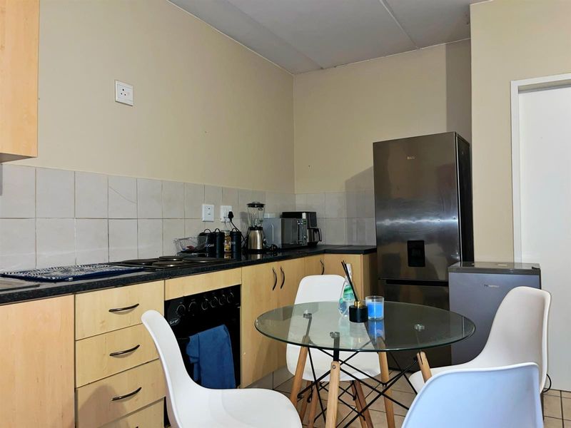 Apartment For Sale in Honeydew, Roodepoort - Photo 5