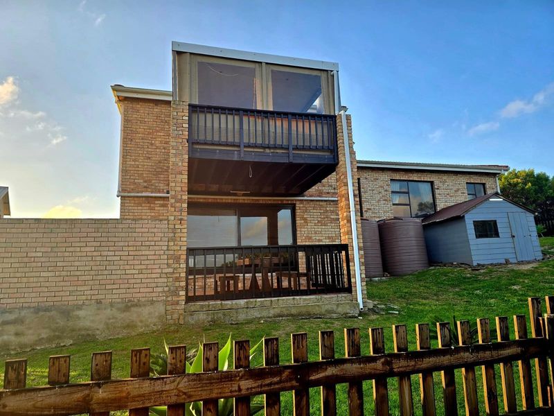 Ocean living in Paradise Beach - Photo 2