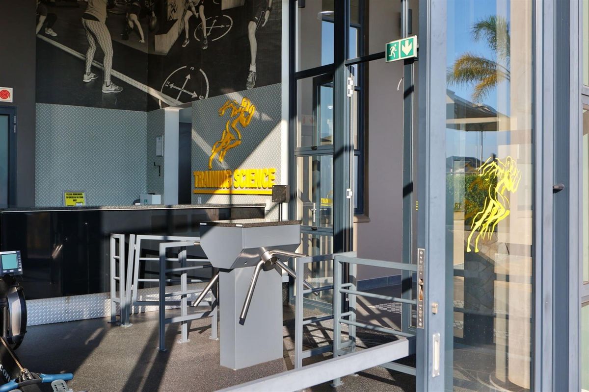 3 Bedroom Modern Furnished Apartment at Prestigious Polofields Lifestyle Estate - Photo 4