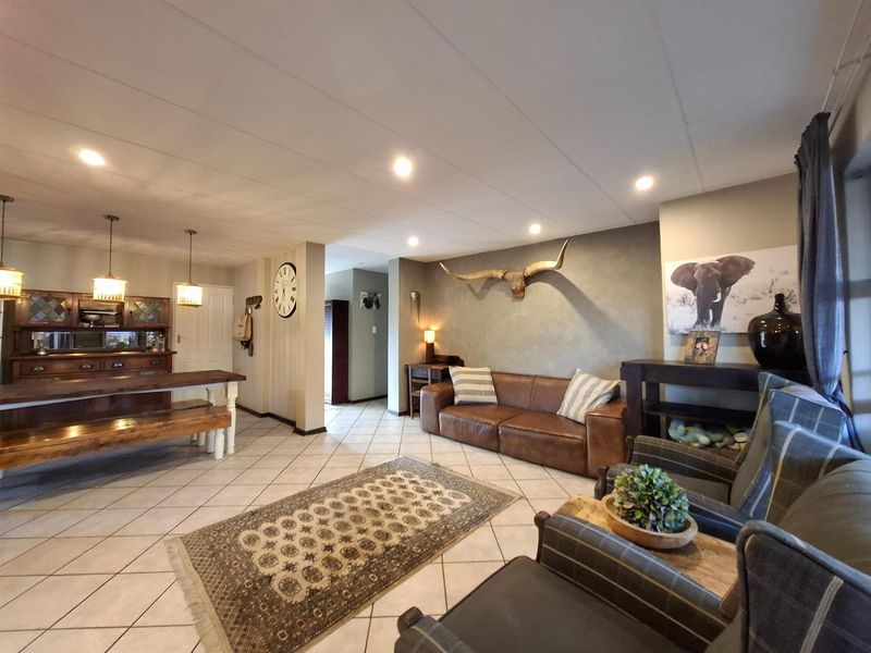 Beautifully refreshed family townhouse - Photo 5