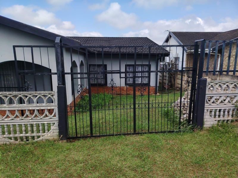 A Marvellous Home in the Heart of Northdale, Pietermaritzburg, KwaZulu Natal - Photo 2