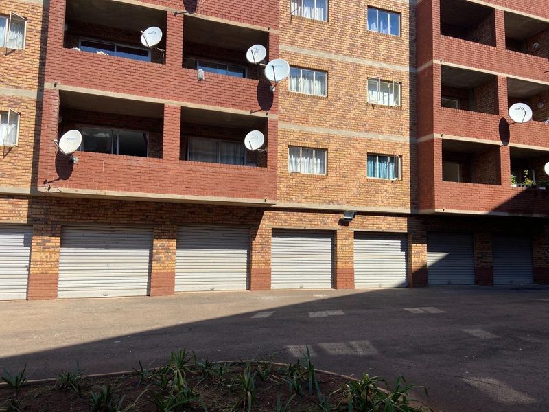 Apartment For Sale in Zwartkop, Centurion - Photo 8