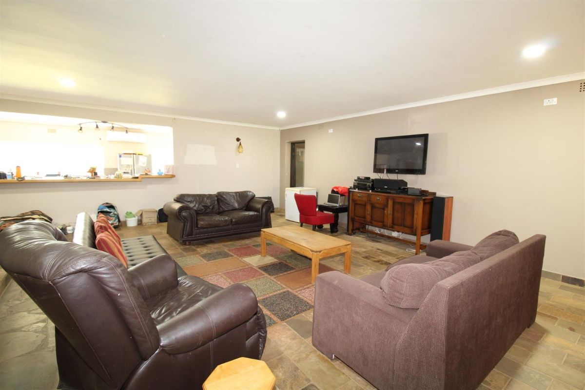 Prime Mixed Farming Opportunity Bordering Sondela - Photo 2