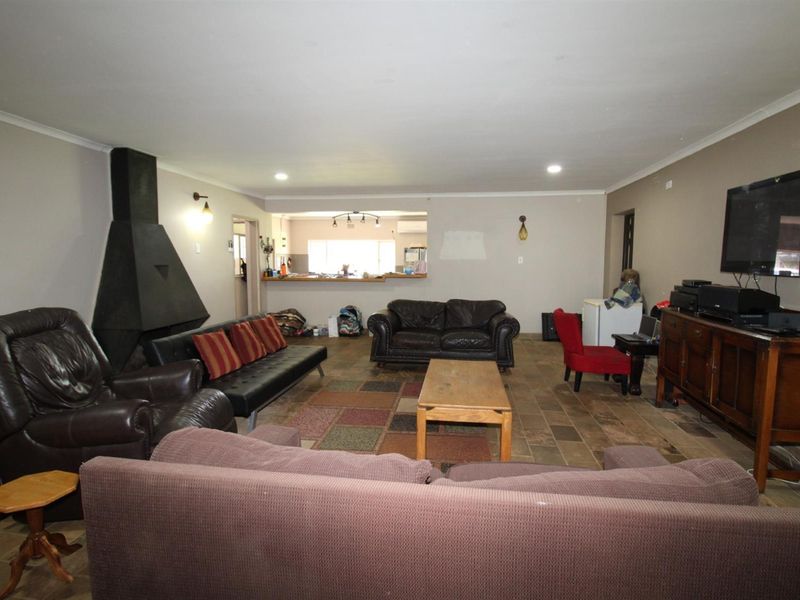 Prime Mixed Farming Opportunity Bordering Sondela - Photo 10