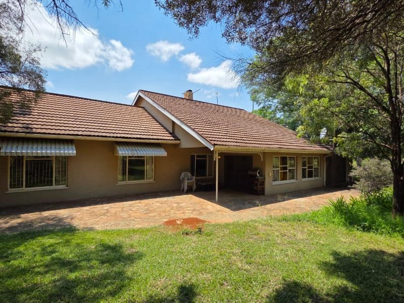 Prime Mixed Farming Opportunity Bordering Sondela - Photo 8