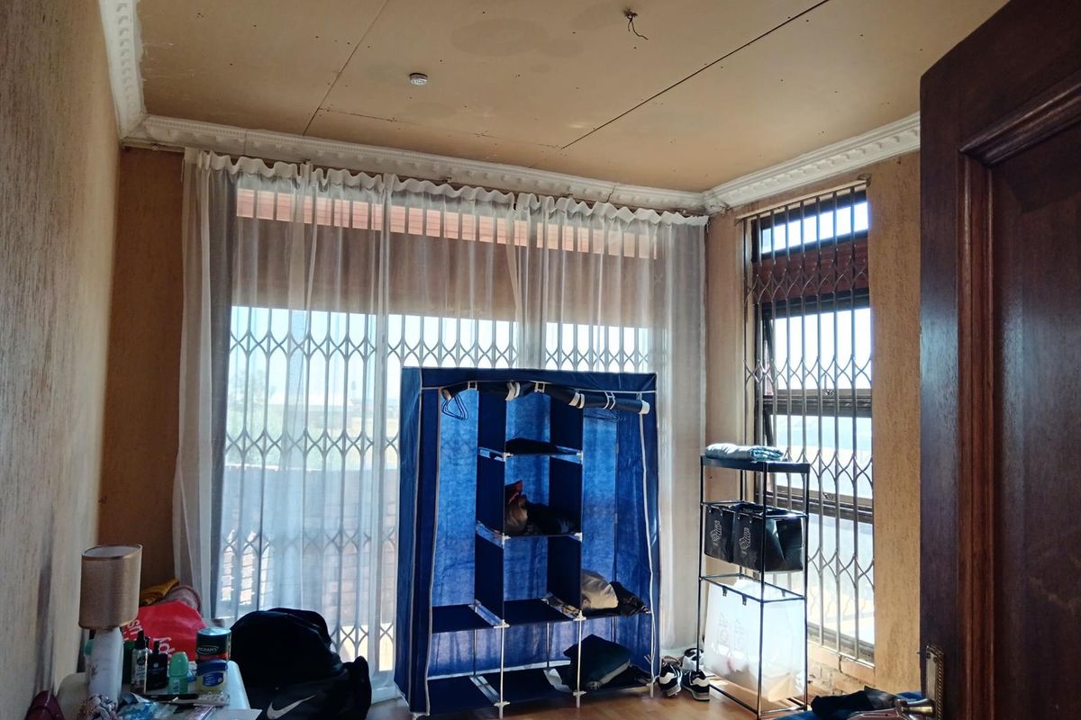 House For Sale in Diepkloof, Soweto - Photo 5