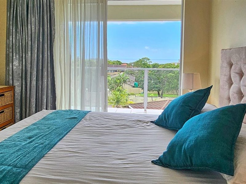 HUGE, Luxury 3 Bedroom Townhouse - Photo 5