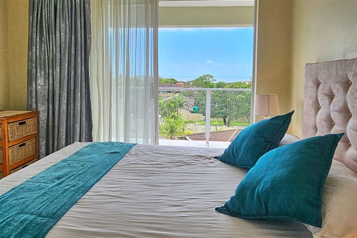HUGE, Luxury 3 Bedroom Townhouse - Photo 5