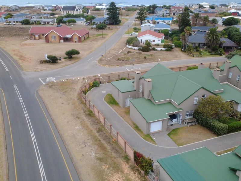 3 Bedroom Duplex Gouritsmond - Photo 8