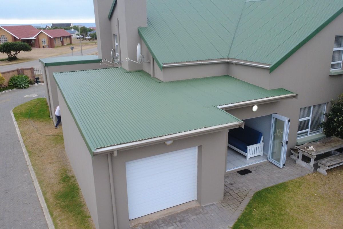 3 Bedroom Duplex Gouritsmond - Photo 4