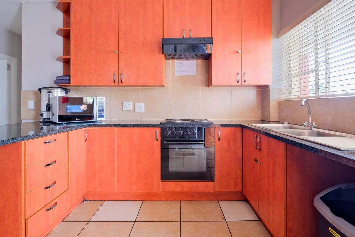 Apartment Block For Sale in Nasrec, Johannesburg - Photo 5