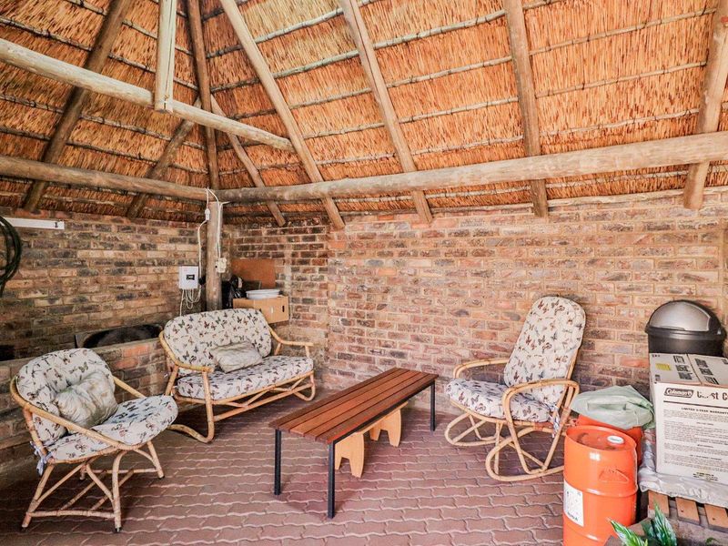 House For Sale in Zwartkop, Centurion - Photo 4