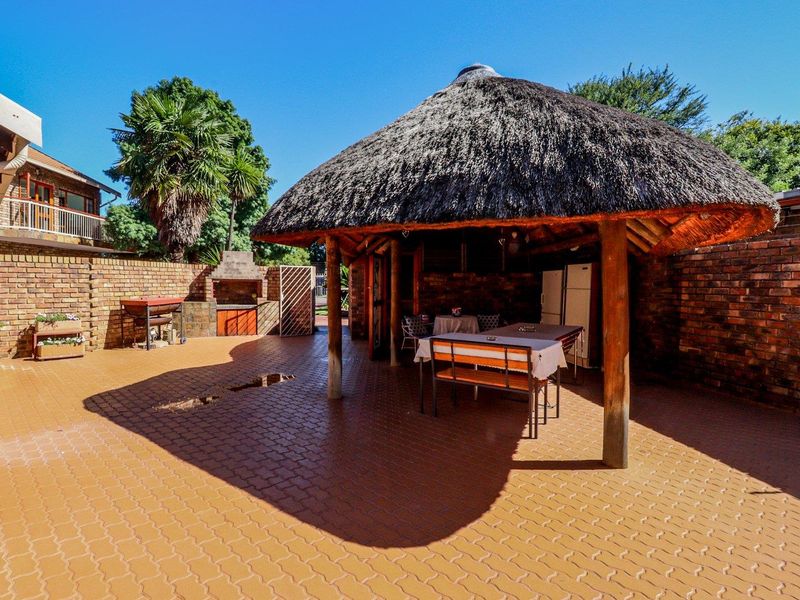 House For Sale in Zwartkop, Centurion - Photo 10
