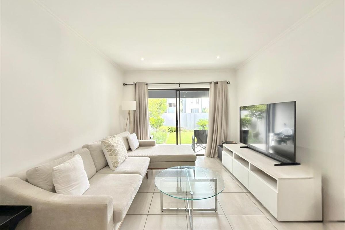 2Bed Ground Apartment in Lonehill - Photo 5