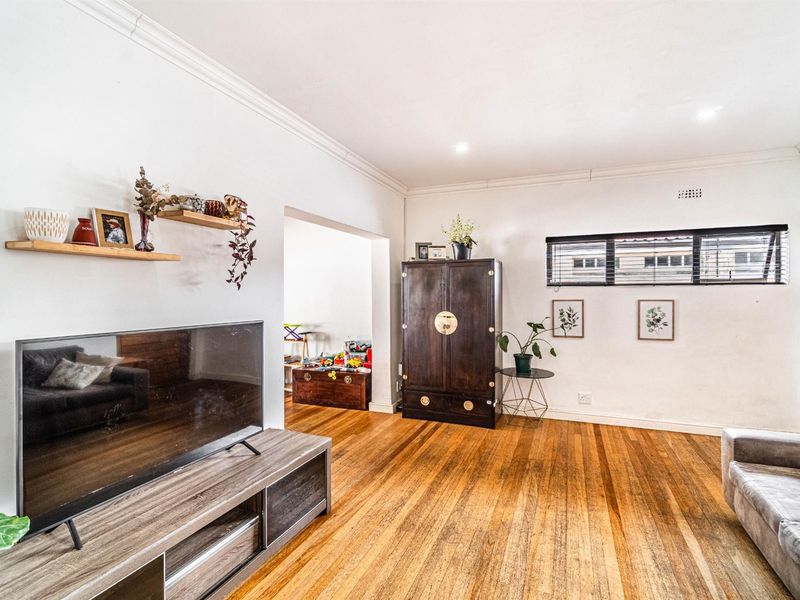 Charming 4 Bedroom Dual Living Home in the Heart of Plumstead, Cape Town - Photo 5