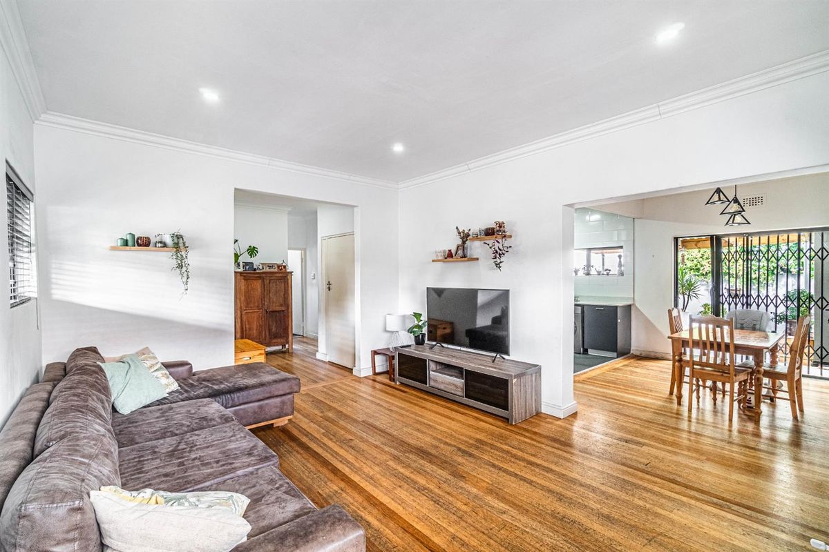 Charming 4 Bedroom Dual Living Home in the Heart of Plumstead, Cape Town - Photo 3