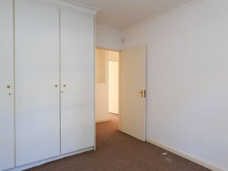 Apartment For Sale in Illovo, Sandton - Photo 8