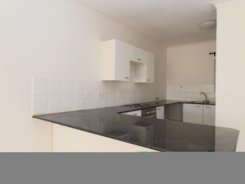 Apartment For Sale in Illovo, Sandton - Photo 3