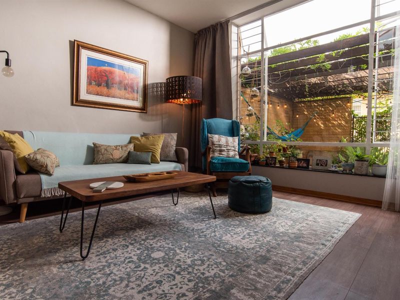 Apartment For Sale in Illovo, Sandton - Photo 2