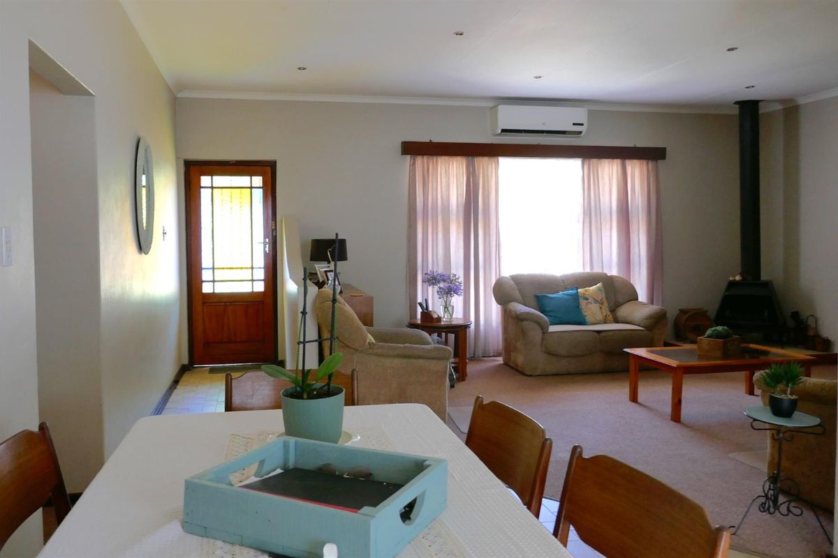 Immaculate Village Home Offering Privacy, Space and Easy Living - Photo 3