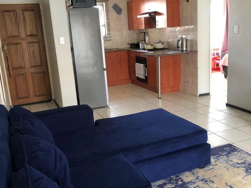 Two bedroom To Rent in Parklands Estate - Photo 10