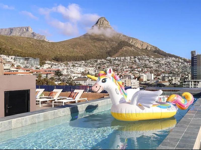 Fully furnished Airbnb Apartment in Sea Point - Photo 10