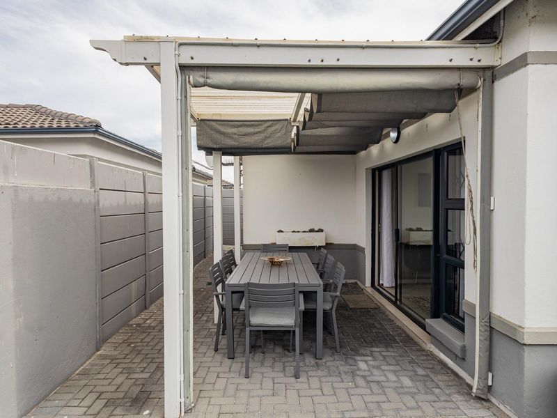 Modern 3 Bed Freestanding House For Sale in Parklands, Blouberg - Photo 10