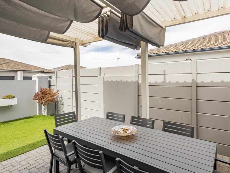 Modern 3 Bed Freestanding House For Sale in Parklands, Blouberg - Photo 9