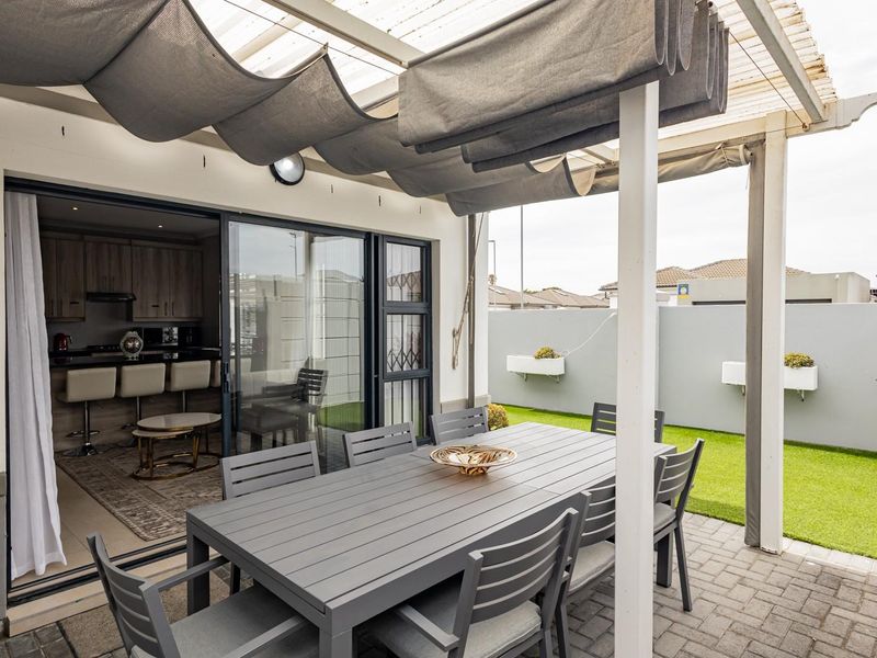 Modern 3 Bed Freestanding House For Sale in Parklands, Blouberg - Photo 8