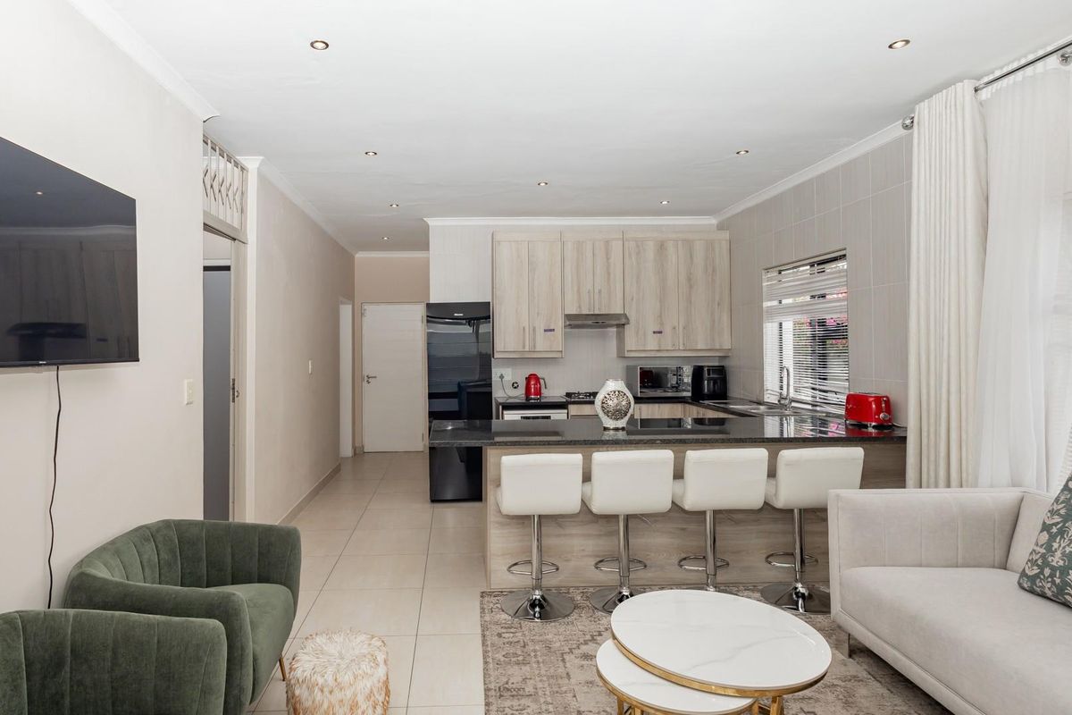 Modern 3 Bed Freestanding House For Sale in Parklands, Blouberg - Photo 5