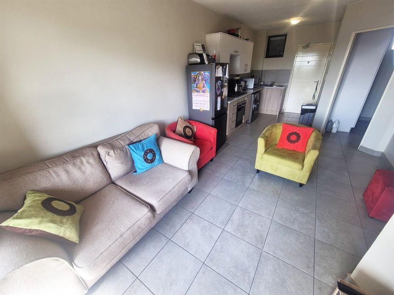 Apartment For Sale in Ferndale, Randburg - Photo 2