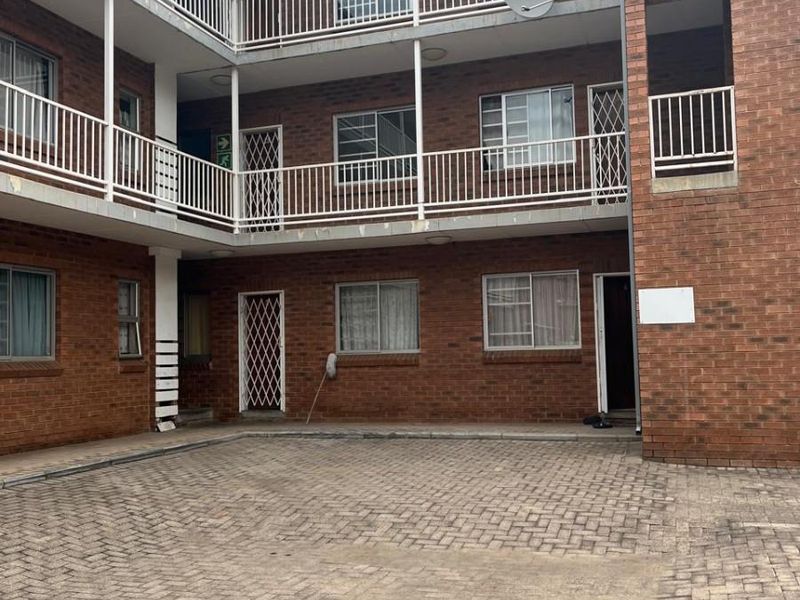 Apartment To Rent in Kempton Park Central, Kempton Park - Photo 6