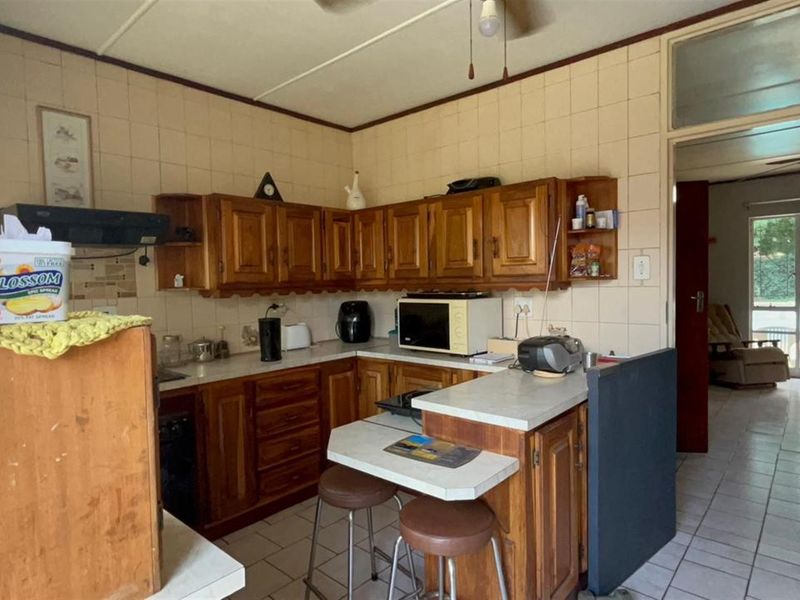Charming 3-Bedroom House For Sale in Sasolburg Central, Sasolburg - Photo 4