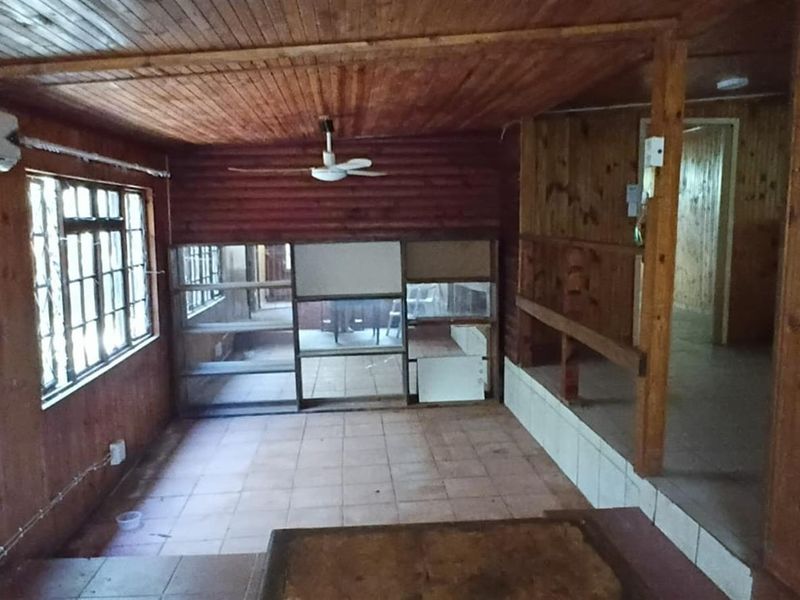 Cottage For Sale in Mtunzini, KwaZulu Natal - Photo 3